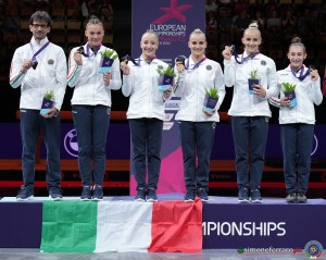 podium team ph simone ferraro sfa08462 copia